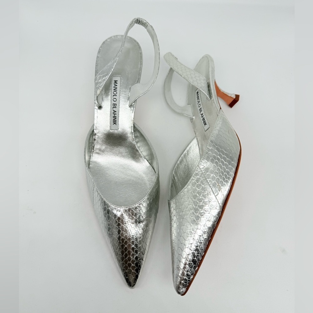 Manolo Blahnik Metallic silver Snakeskin Carolyne 50mm slingback pumps EU 41